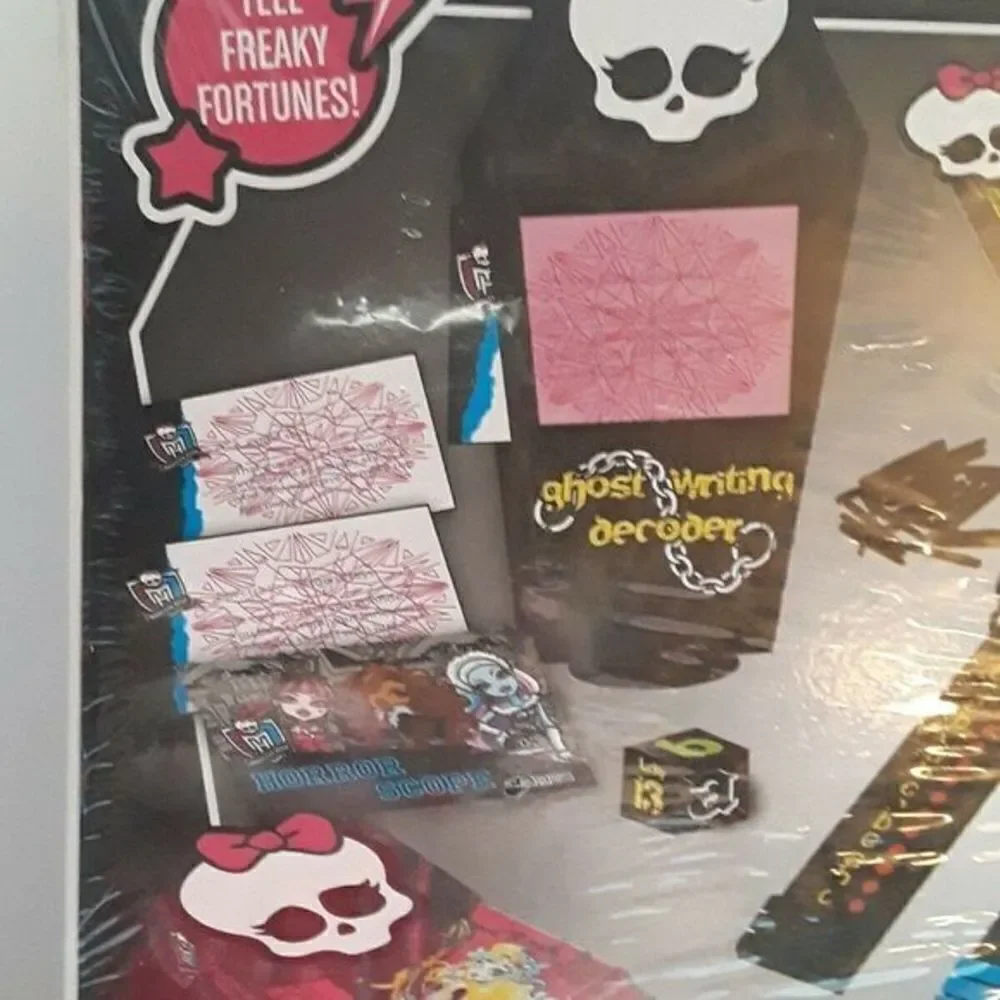 New Mattel Monster High Horror Scopes Game‎ Hallowe